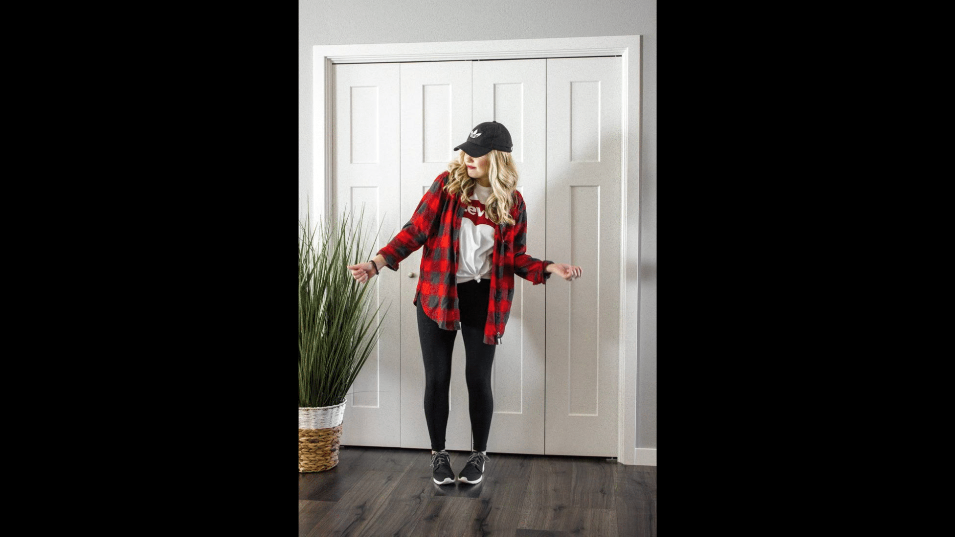 Flannel Shirt over a Basic Tee and Leggings