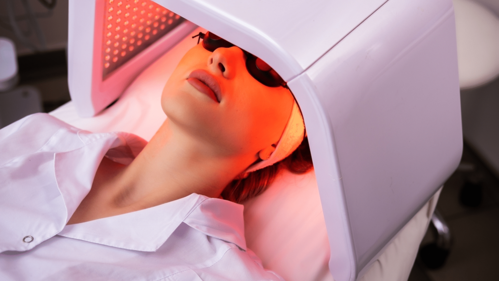LED Light Therapy (Low-Intensity)